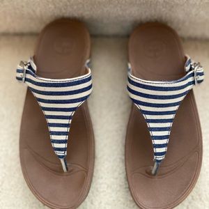 FitFlop Thong Sandal Women’s Size 5